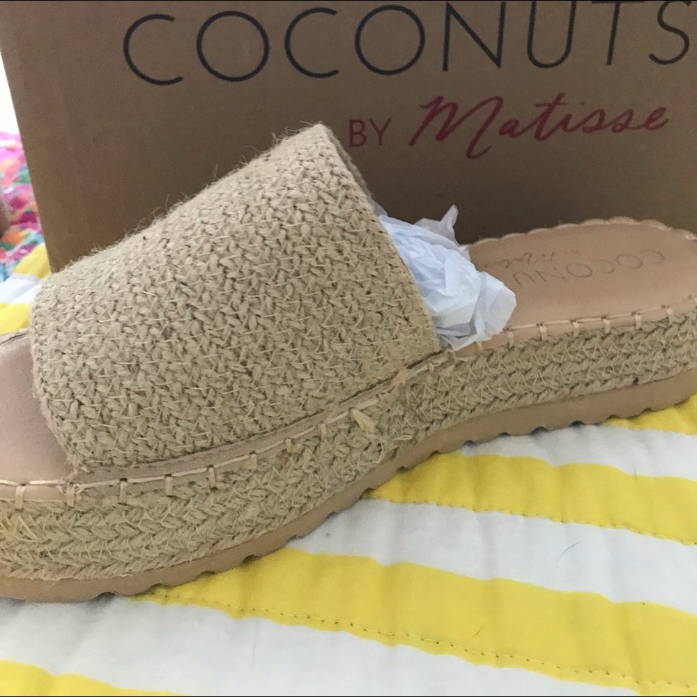 New ladies slide sandals